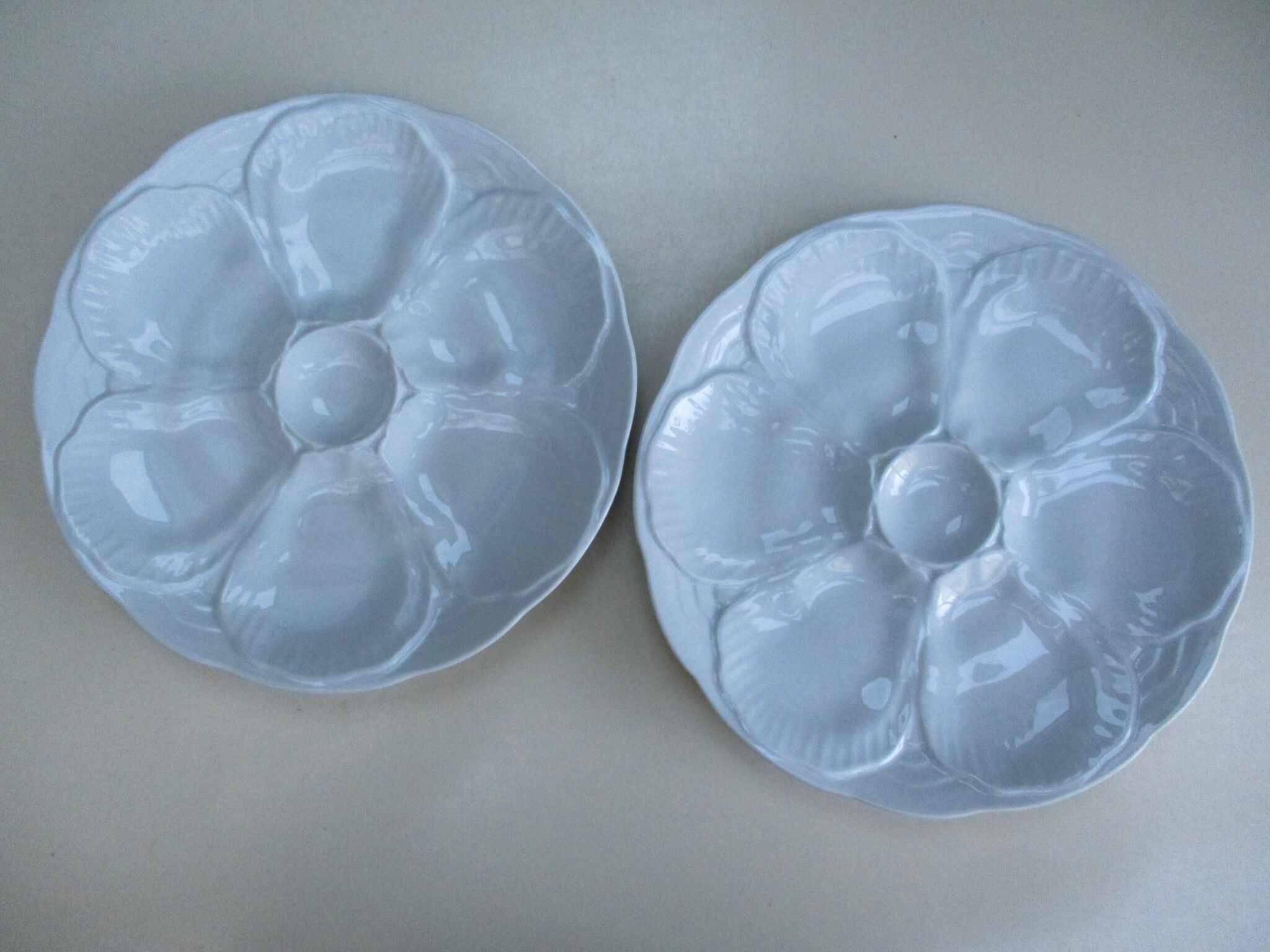 Porcelain oyster plate – set of 4