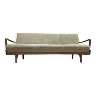 Scandinavian daybed canapé from the 1960s.