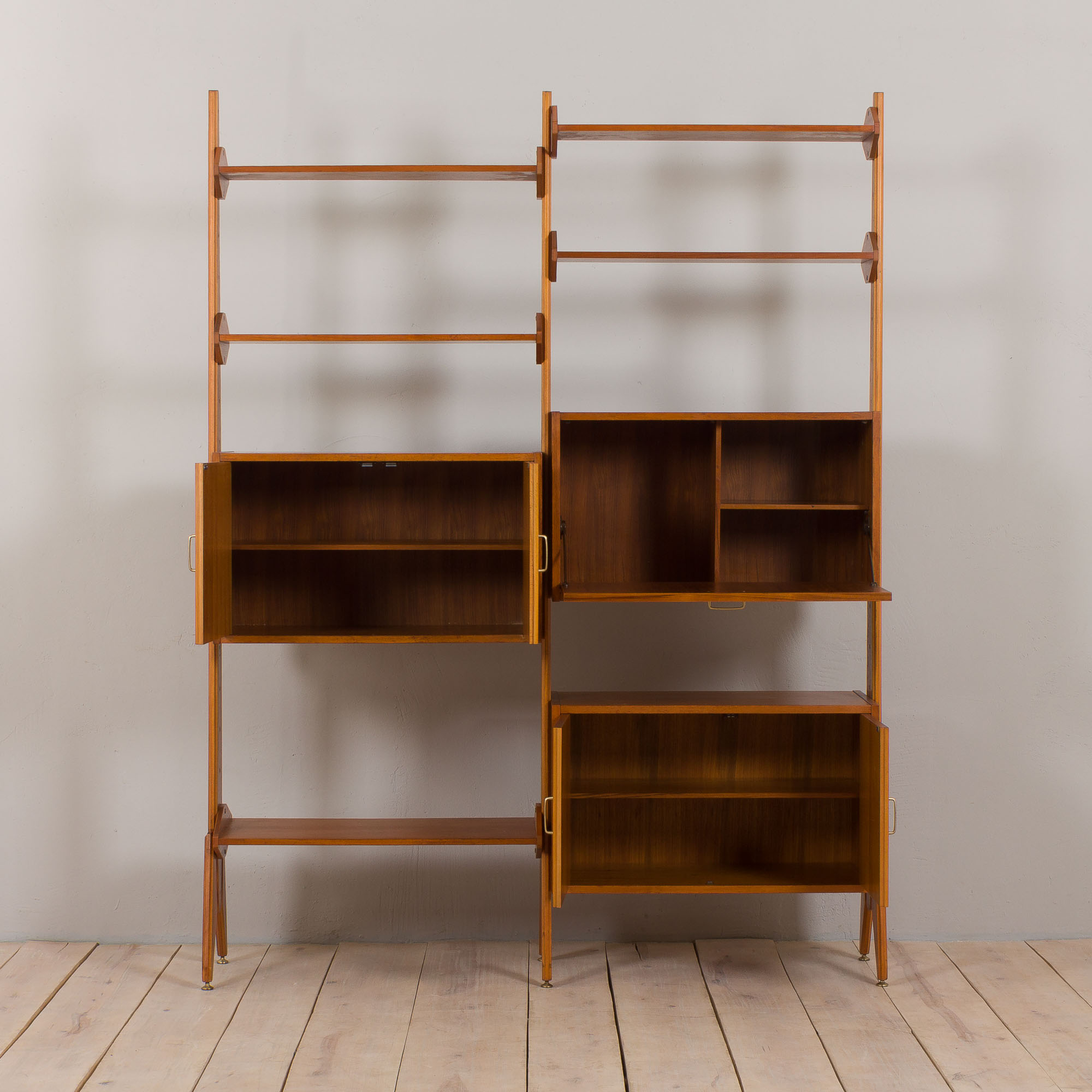Bibliothèque autoportante italienne