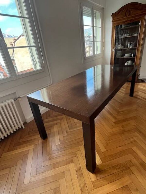 Table contemporaine Cinna en chêne massif