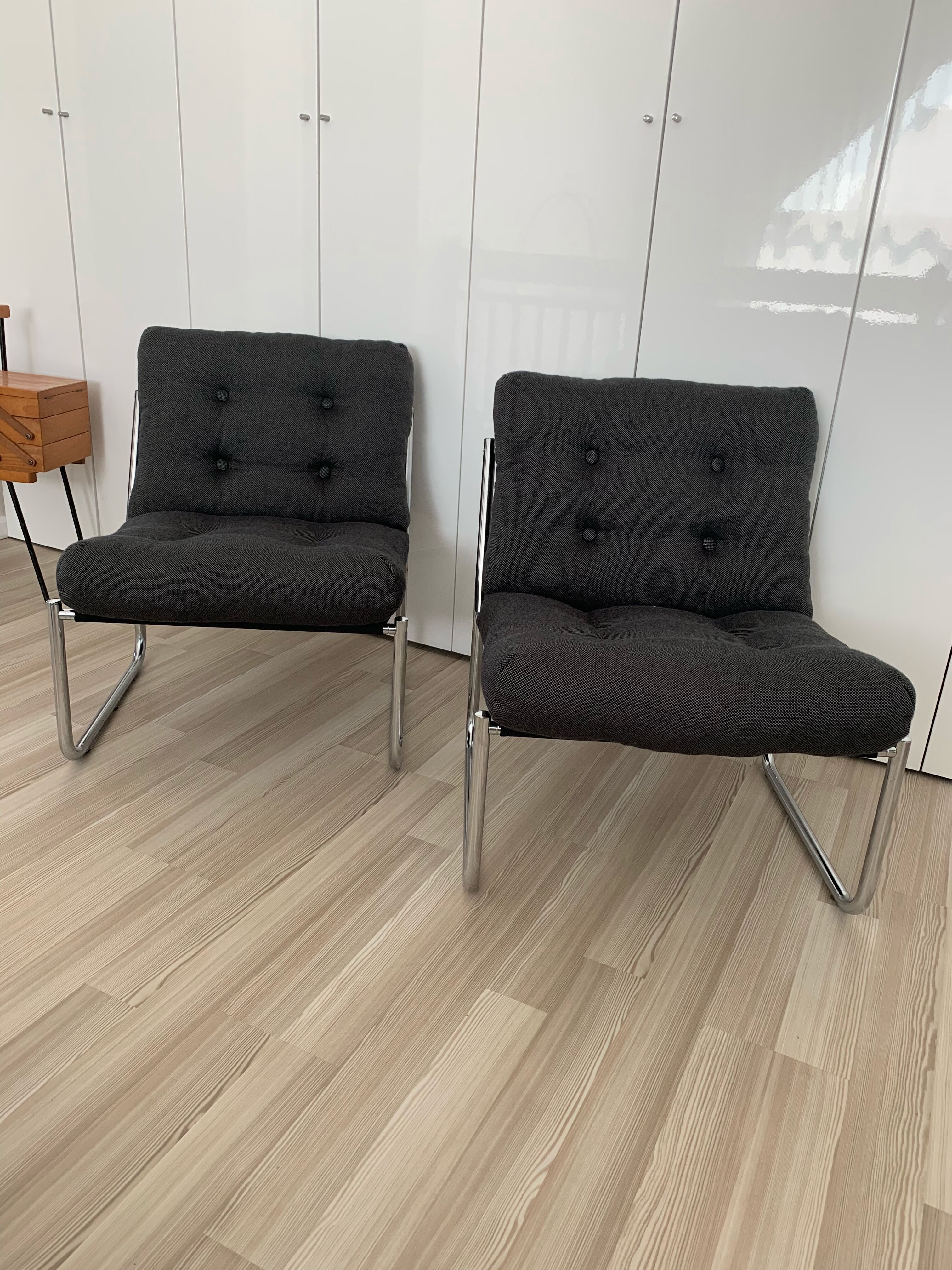 Beautiful set of 2 chrome chairs from the 60's