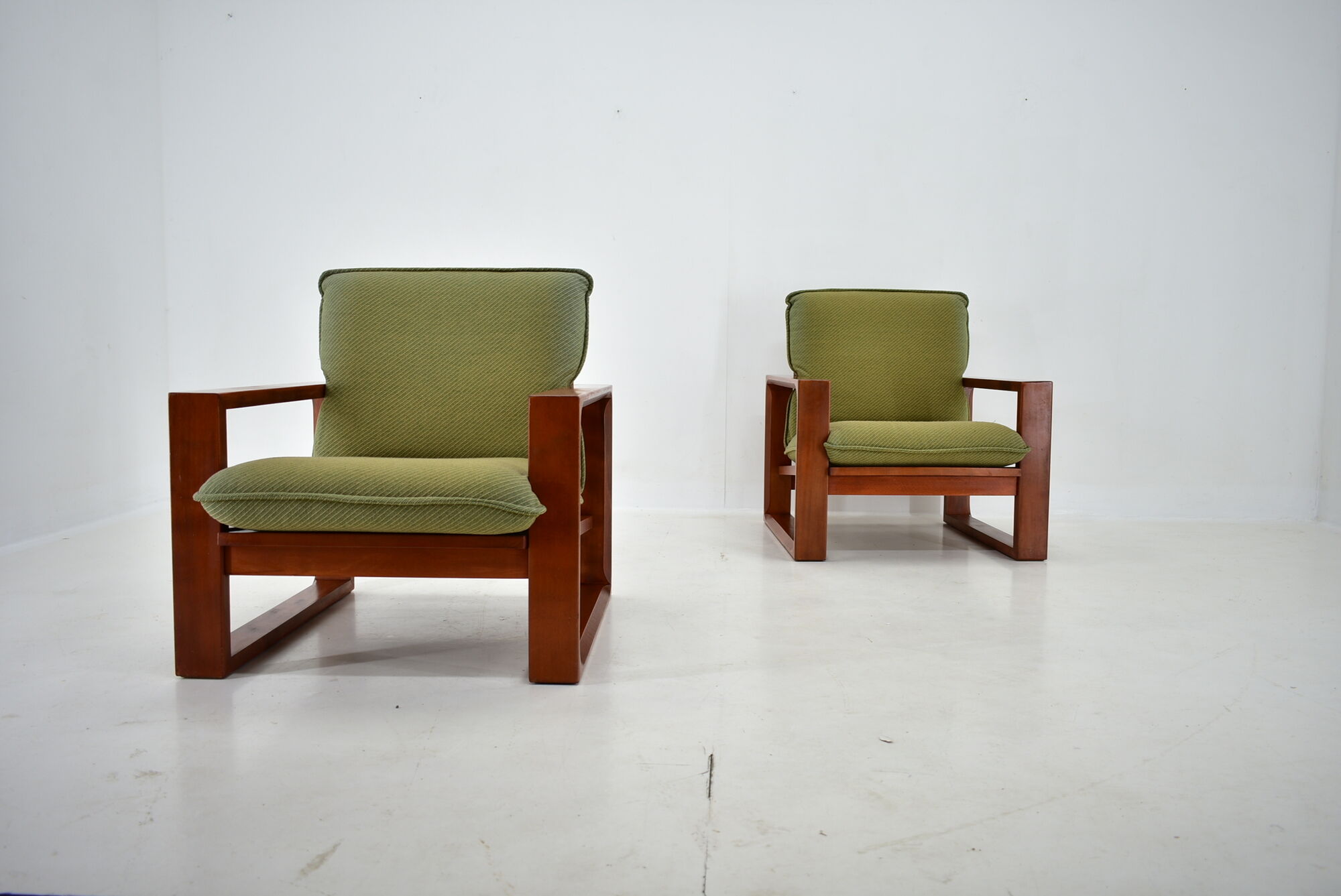 Daria Armchairs by Miroslav Navratil, Czechoslovakia, 1970s '2 Pieces'