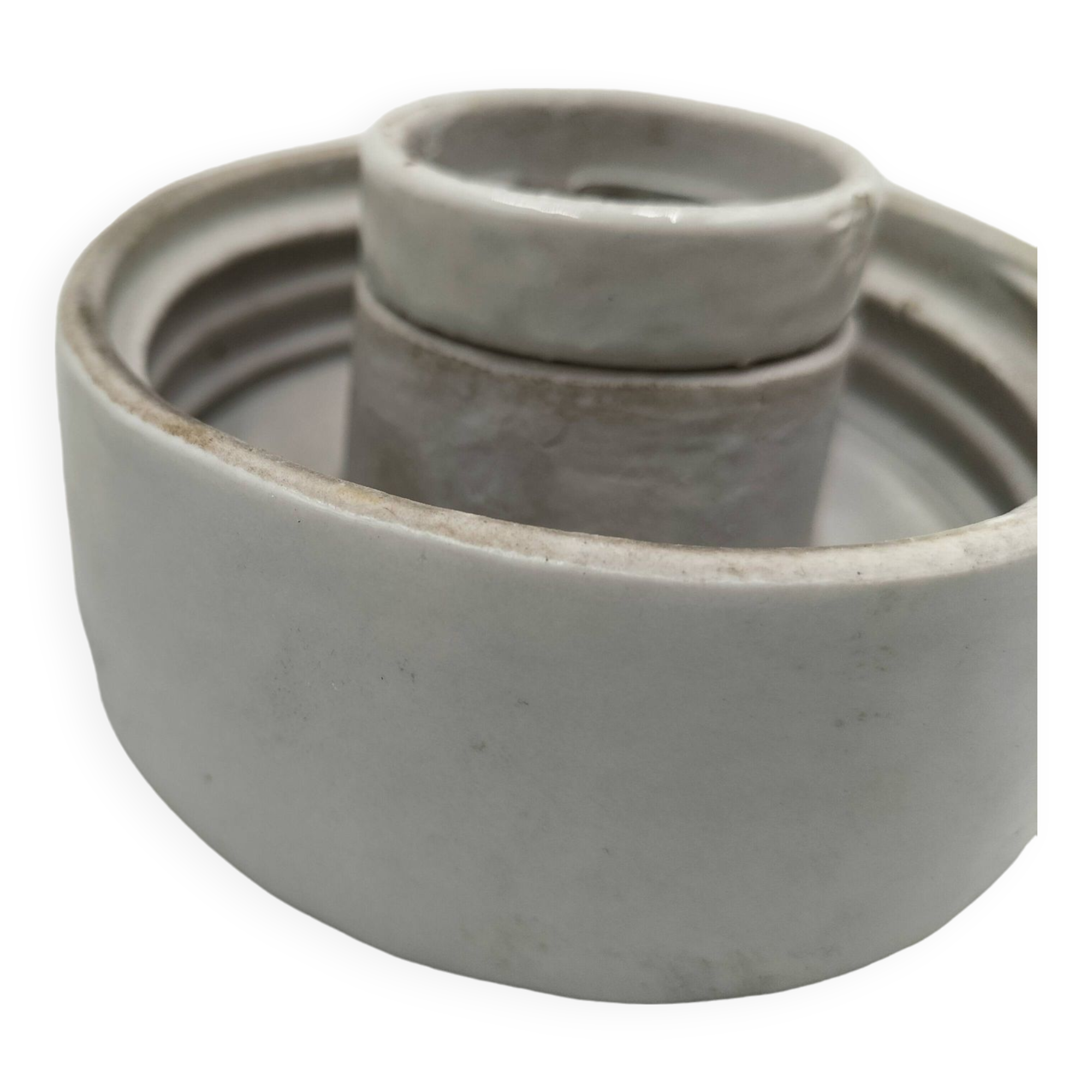 Opaline and porcelain wall light