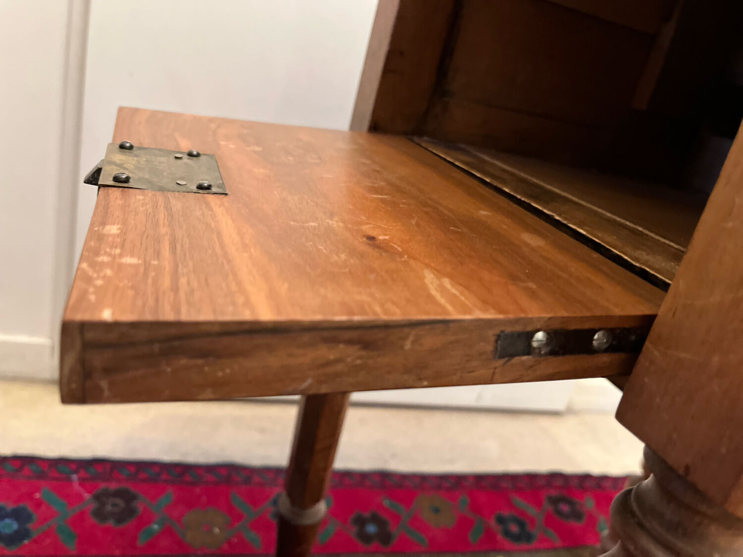 Table à ouvrage extensible