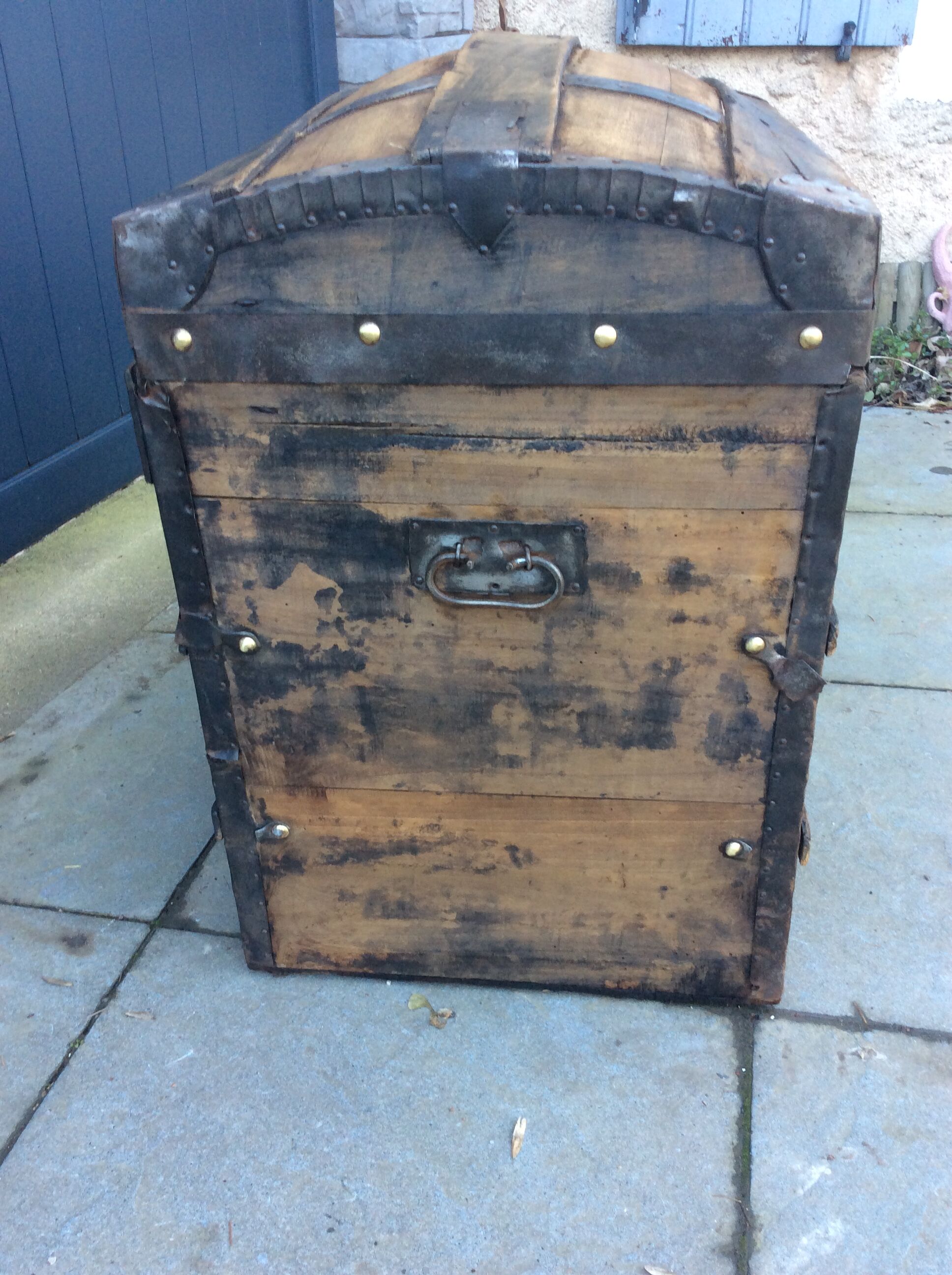 Storage trunk 19 th