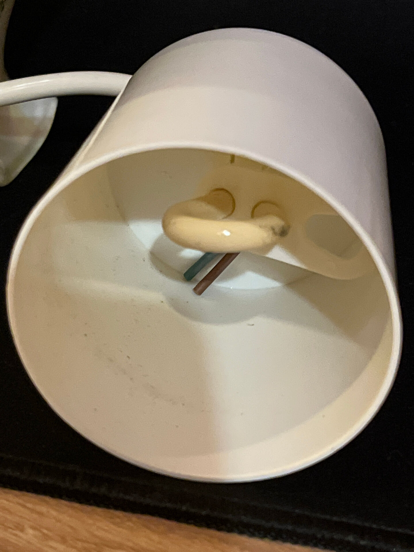 New vintage suspension in iridescent opaline – Attributed to Vianne