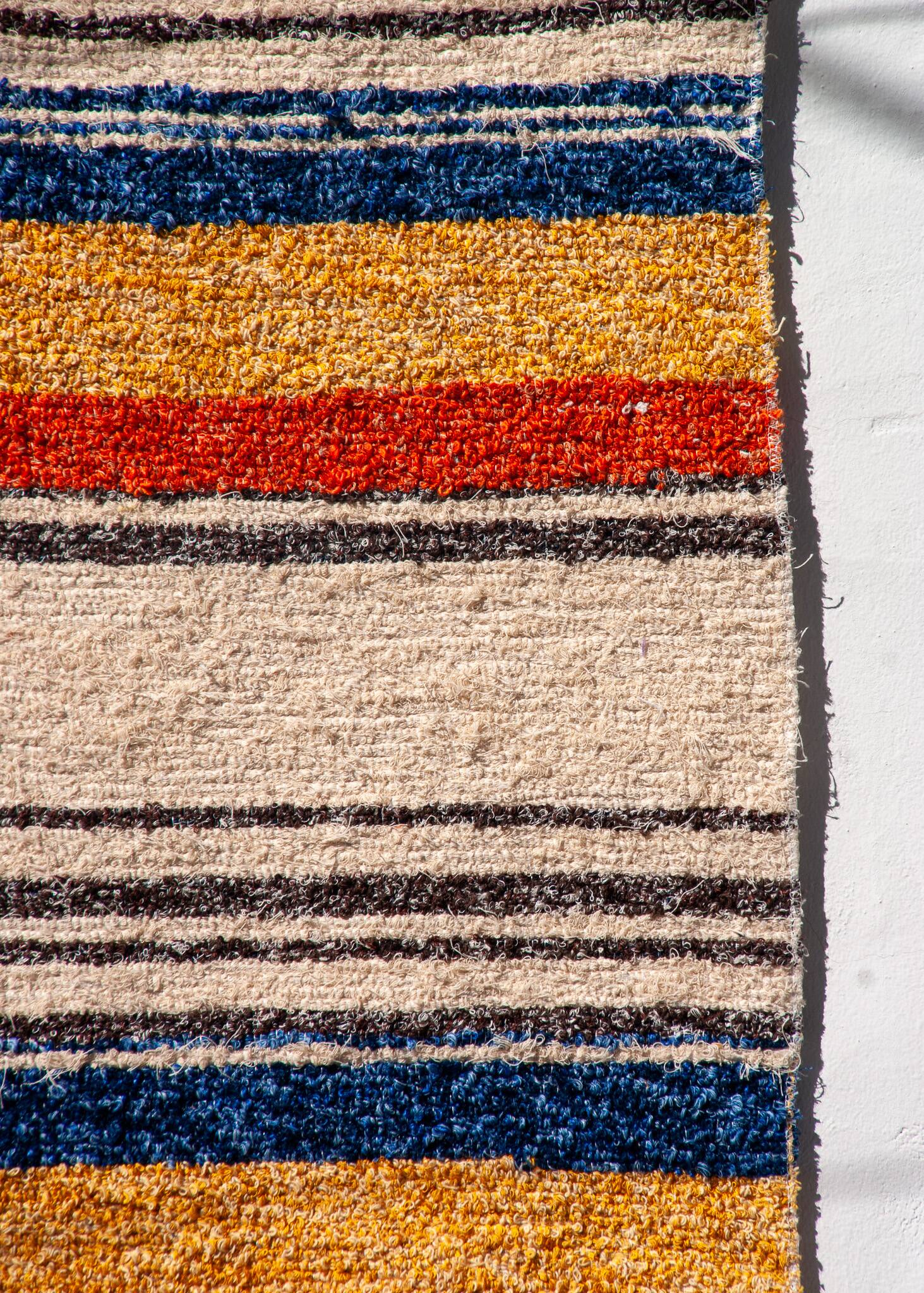 Handwoven recycled cotton rug - 40 x 60 cm