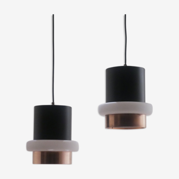 Paire de lampes suspensions "locarno" en cuivre et verre opaline par philips