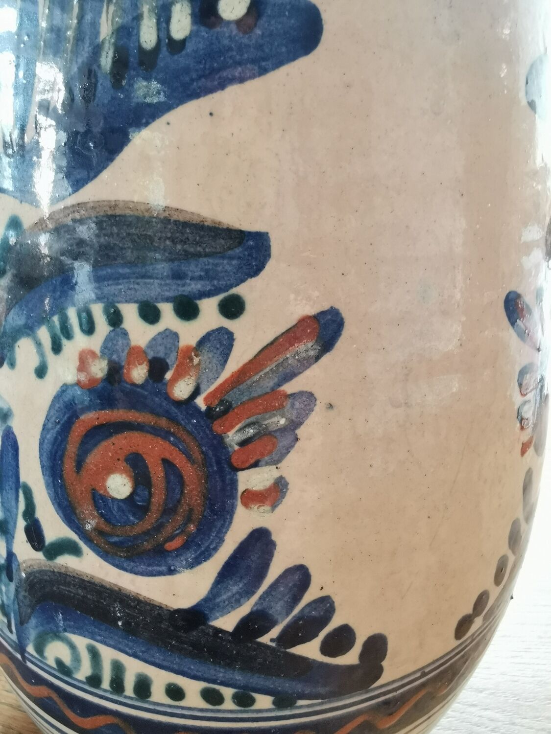 Earthen vase