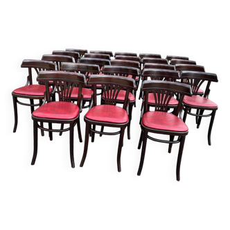 Lot de 23 chaises bistrot