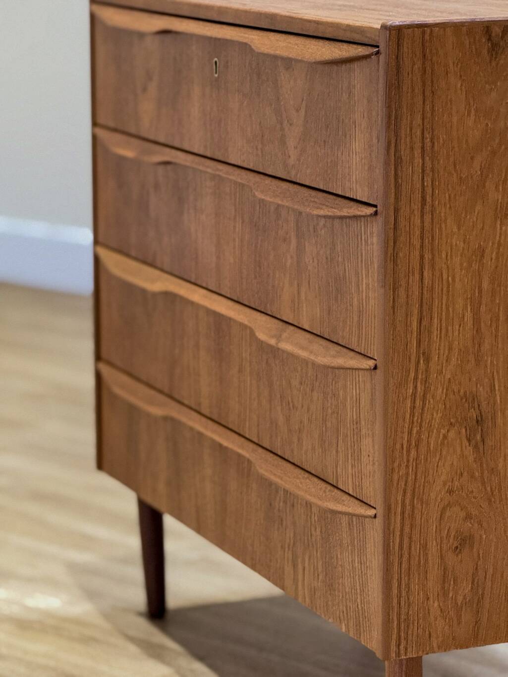 Small chest of drawers (Made in Denmark, 1960)