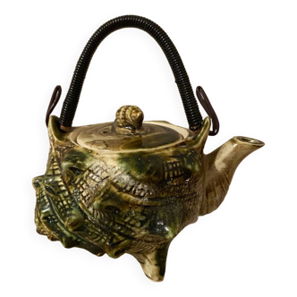 Shell teapot