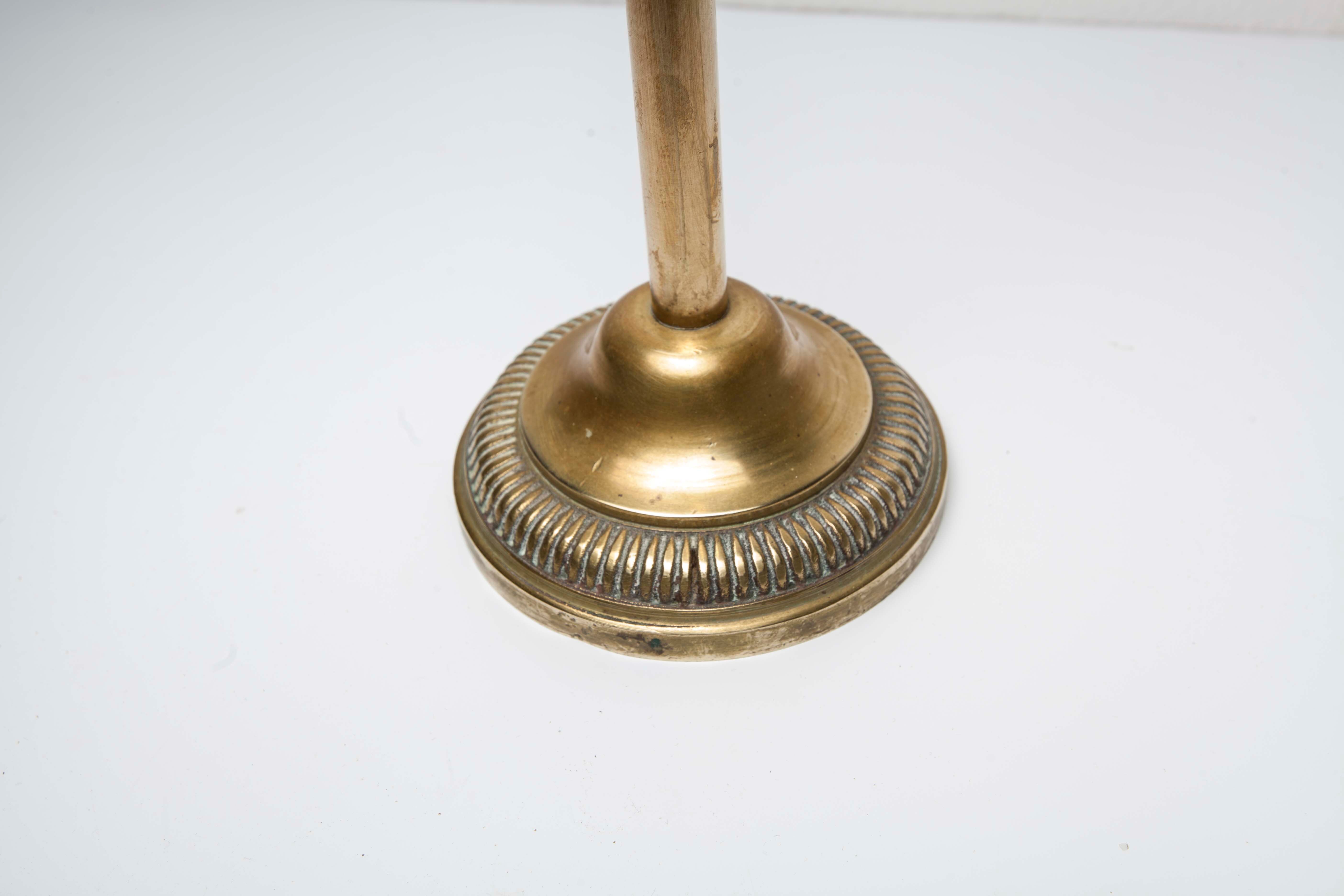 Ashtray on foot in bronze