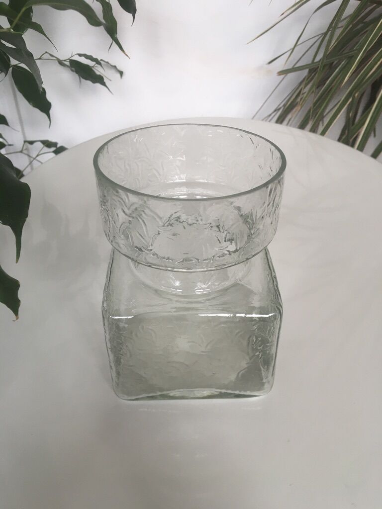 Pala Vase by Helena Tynell