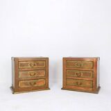 Paire de tables de chevet en bois, laiton et cuivre
