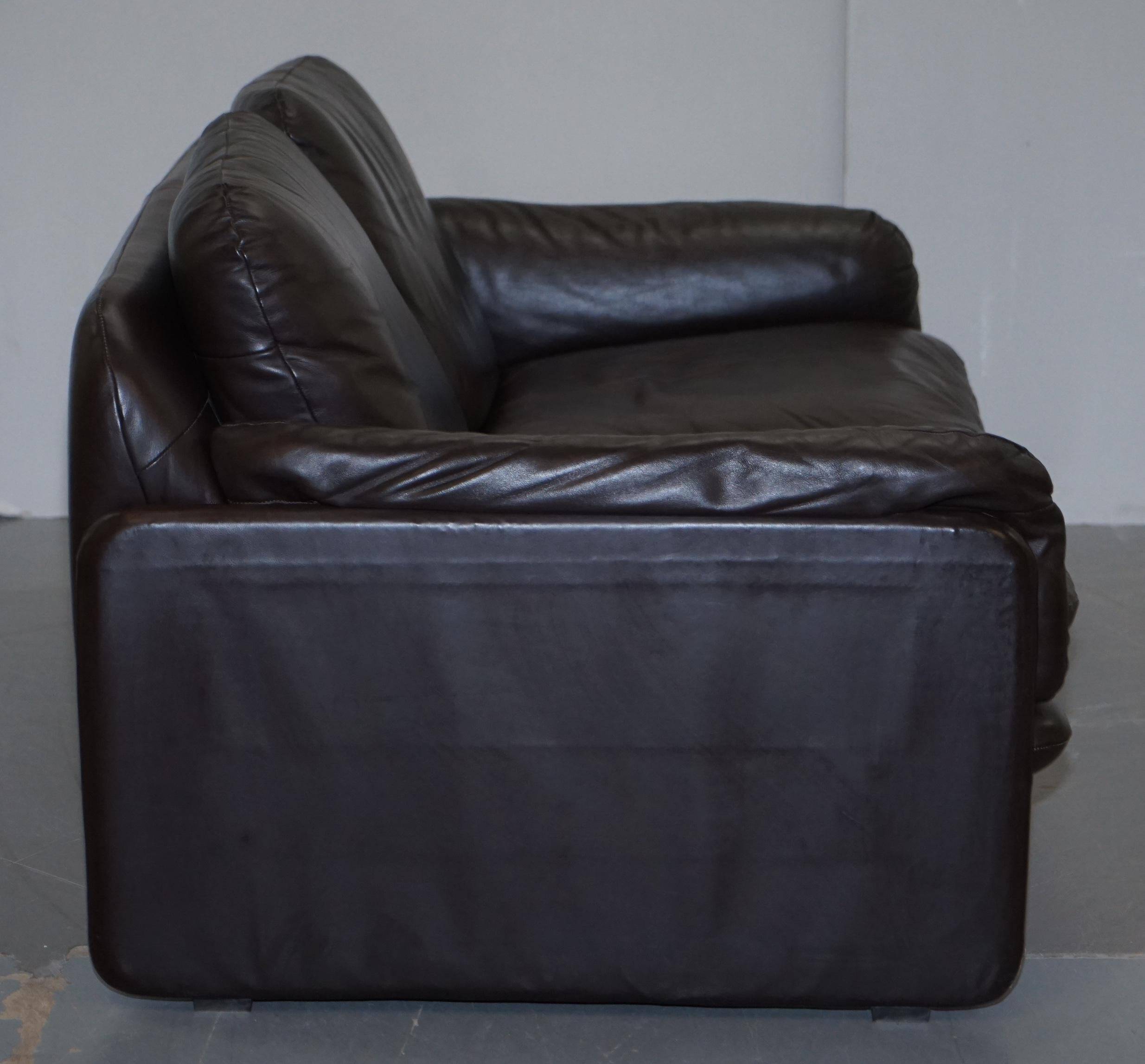 Two-seater Danish leather canapé Mid-Century Modern