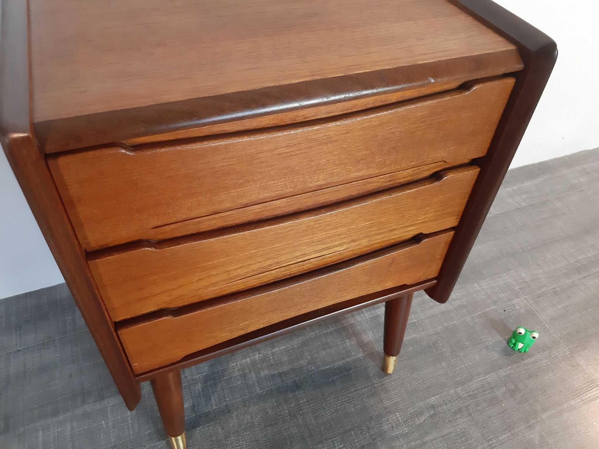 Norwegian bedside table with 3 drawers, teak and brass clogs