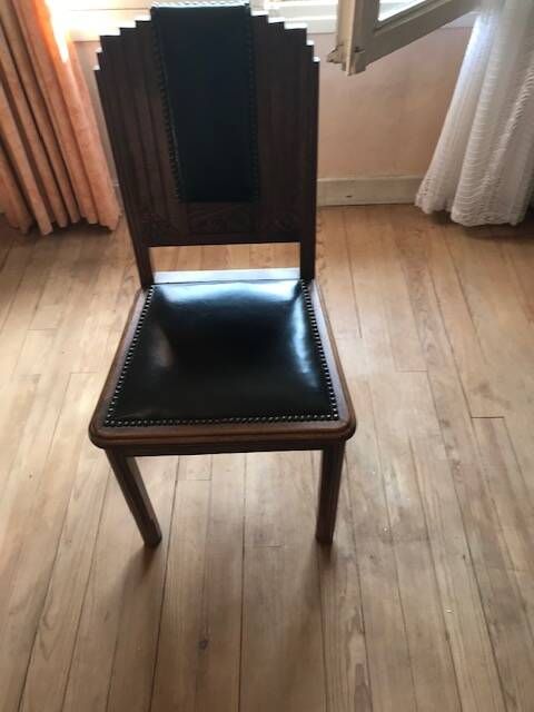 Set of 5 Art Deco chairs + one with a broken leg.