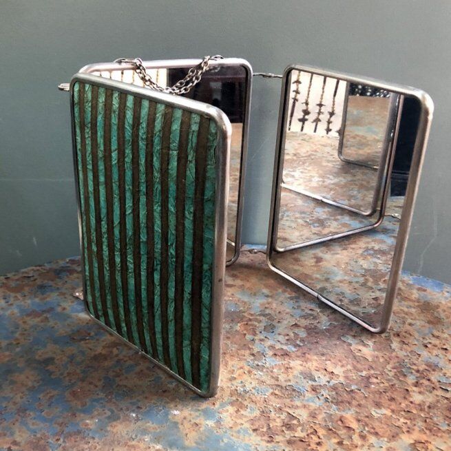 Triptych mirror 30s