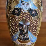 Set of 2 Japanese Satsuma ceramic vases