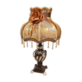 lampe d'inspiration victoriene, résine peinte