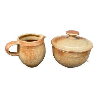 Milk jug and stoneware sugar bowl