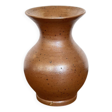 Vase en grès satiné