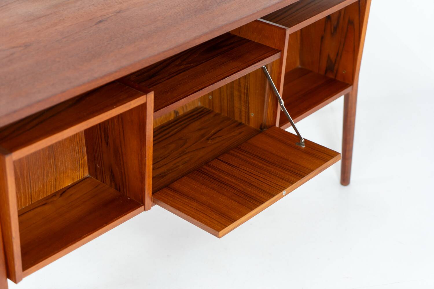 Bureau indépendant de Gunnar Nielsen Tibergaard (Danemark, années 1960).