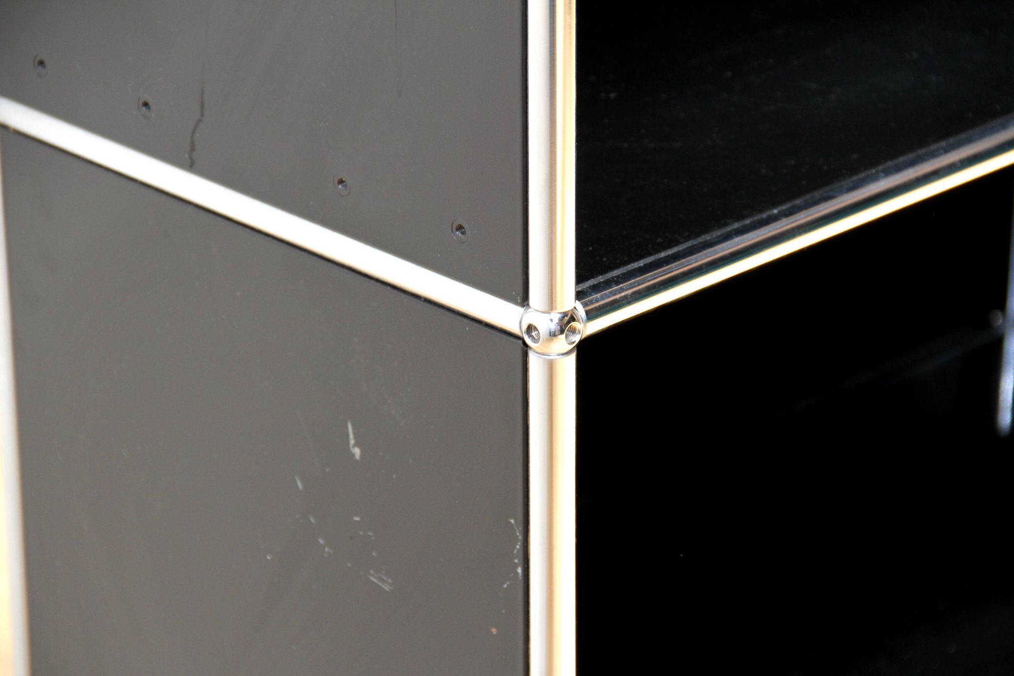 USM Haller storage unit