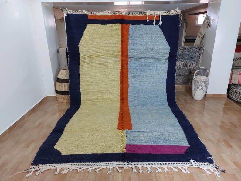 Traditional handmade Berber rug, size 200 x 250 cm