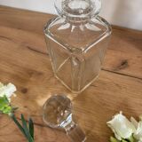 Transparent whisky carafe