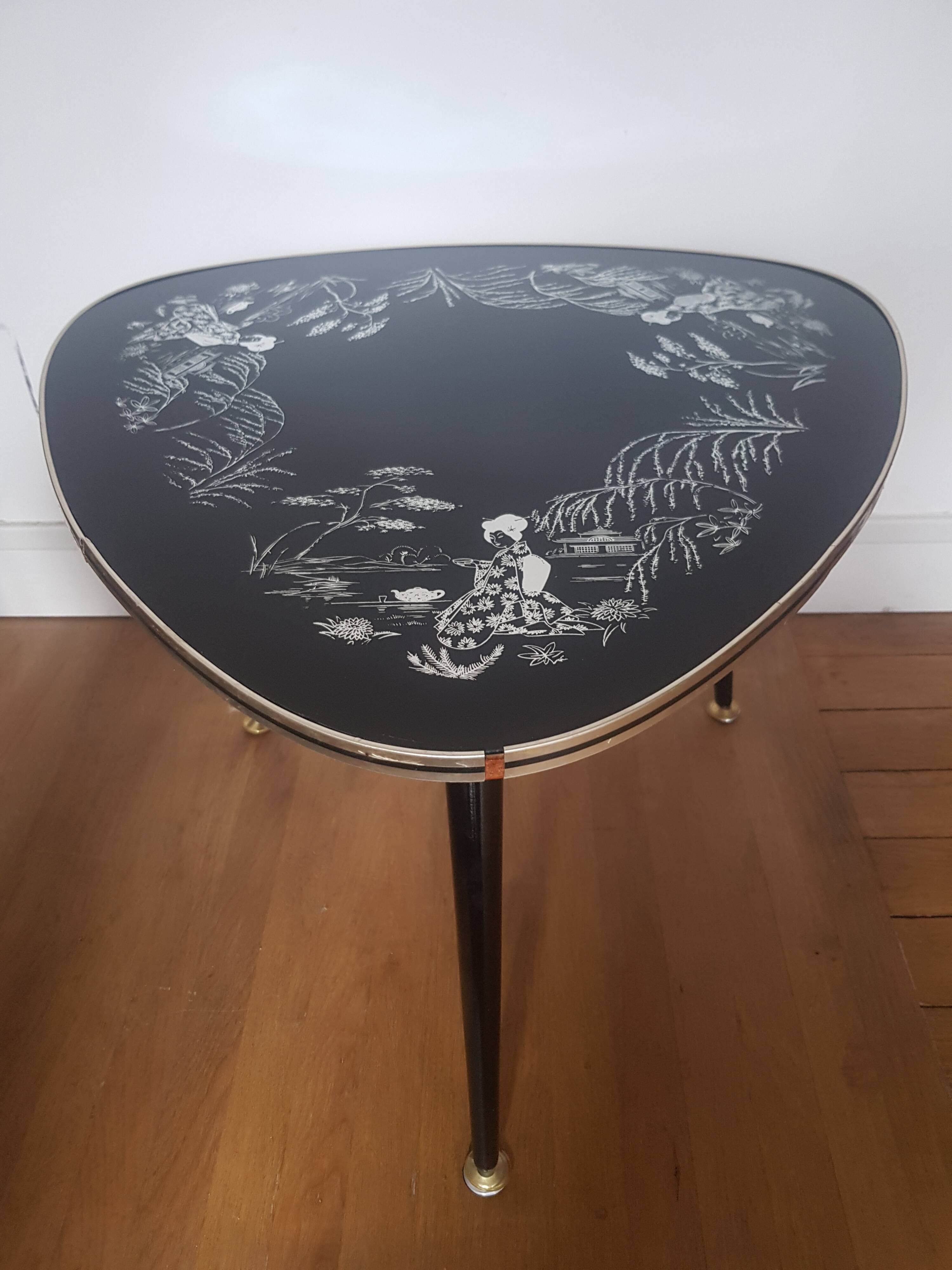 Table basse tripode Art Déco