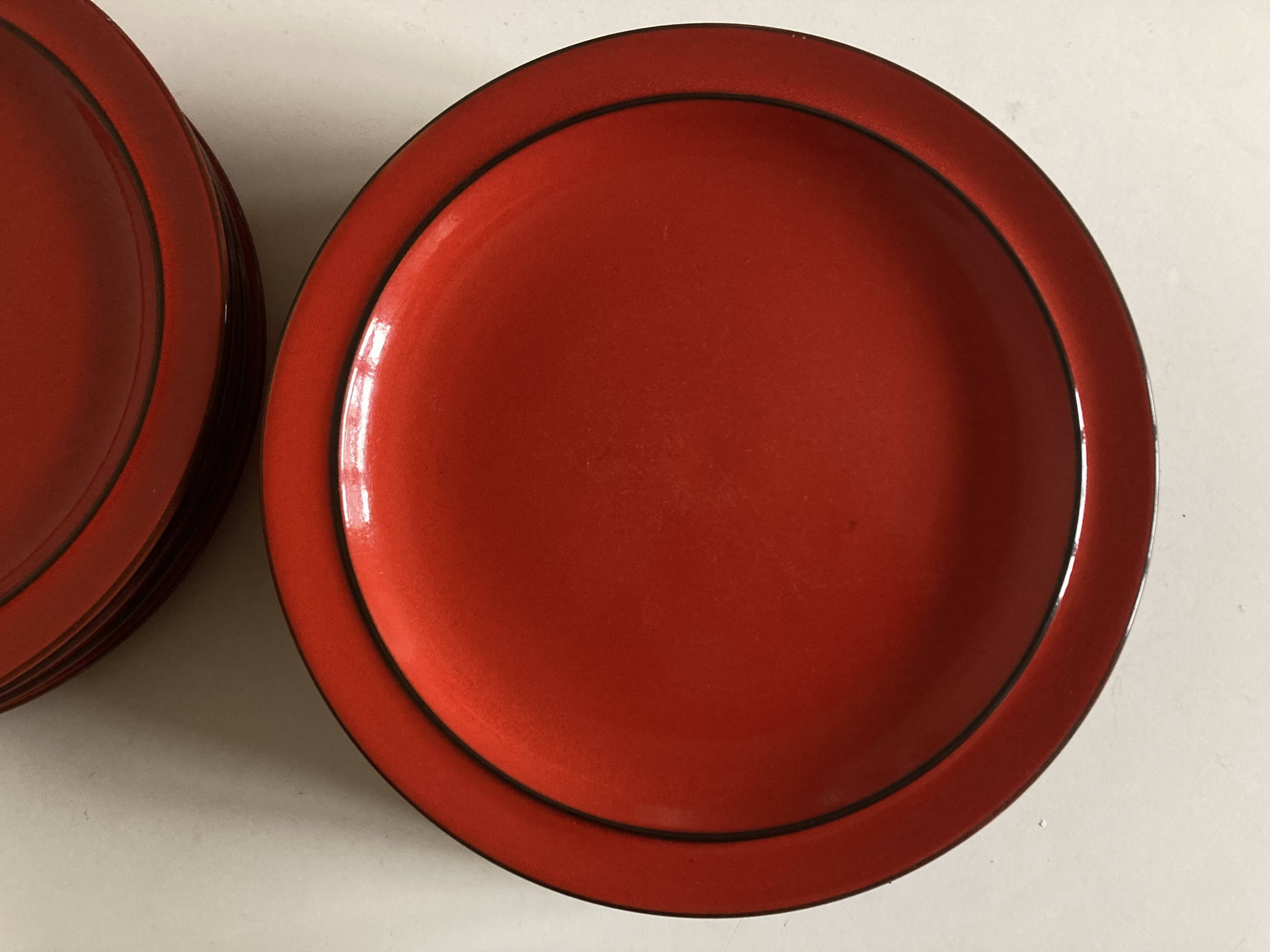 Set of 10 plates Hertha Bengtson Rosenthal 1970 in red stoneware.