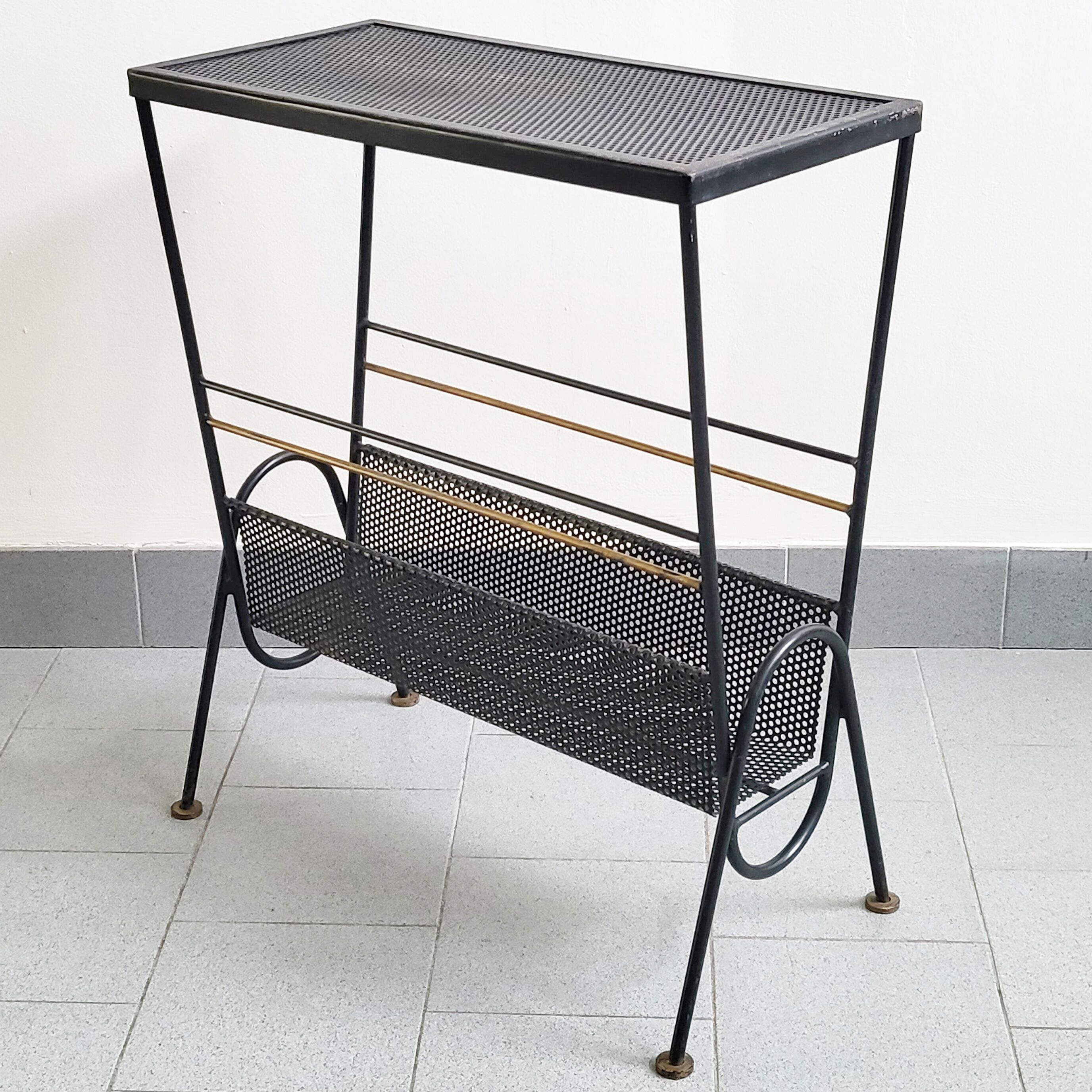 Table d'appoint porte-revues vintage 1950