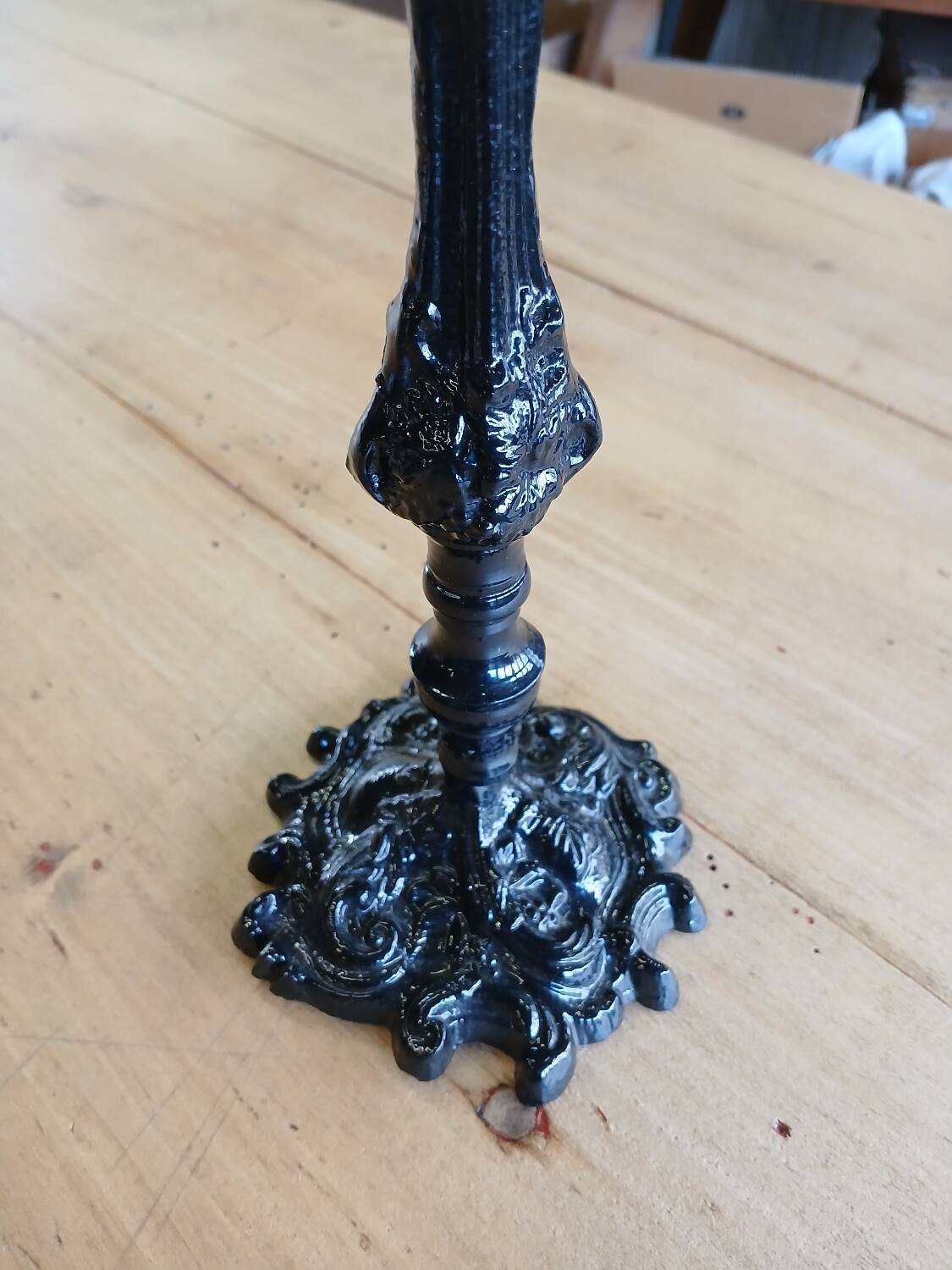 Black metal candle holder/candlestick
