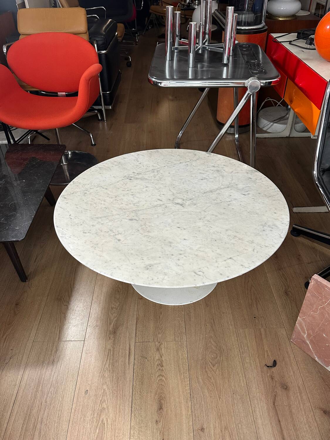 Eero Saarinen coffee table, vintage Knoll edition