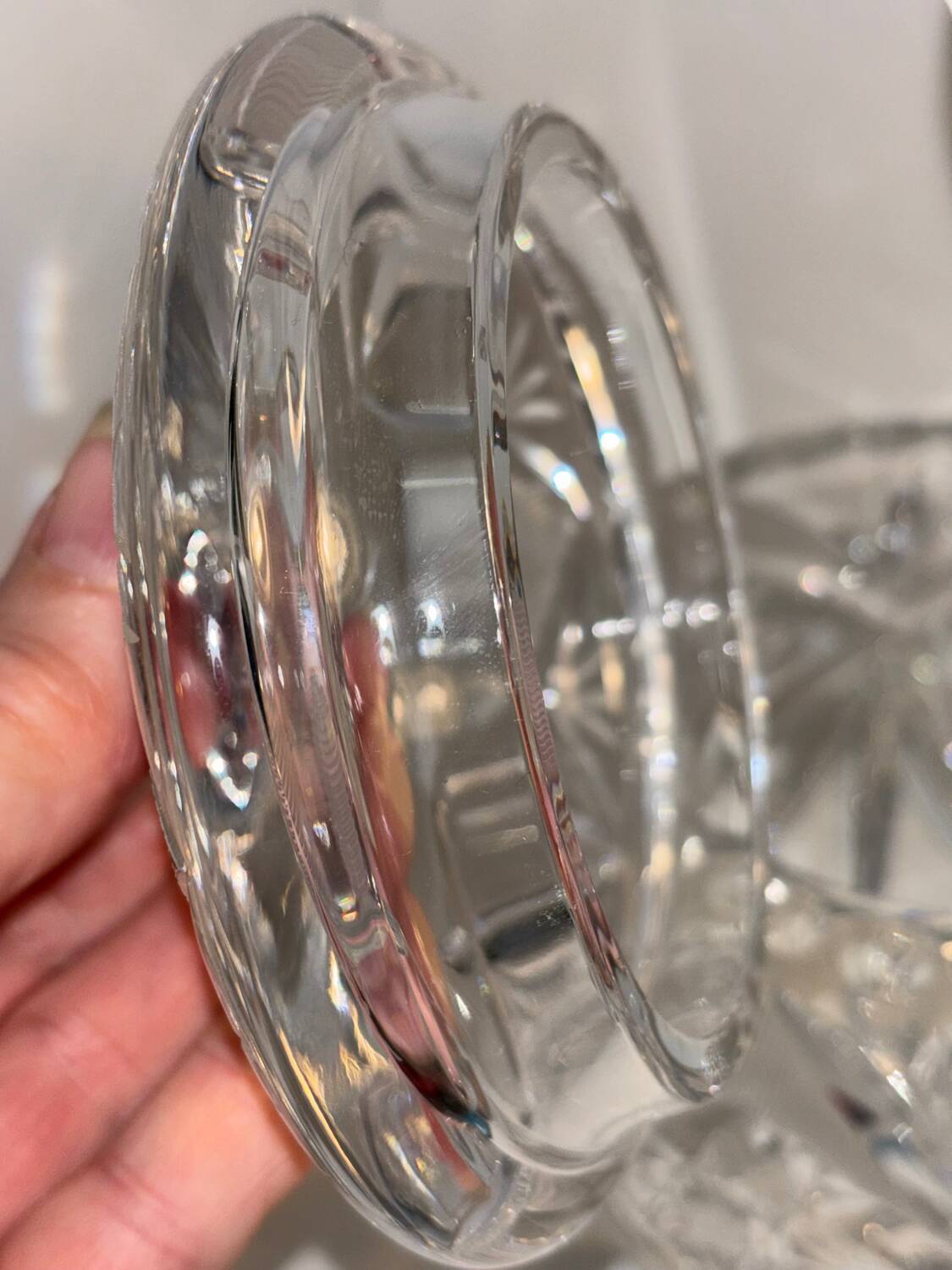 Bonbonnière en cristal ciselé