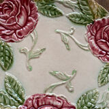 Slip plates onnaing pink pattern