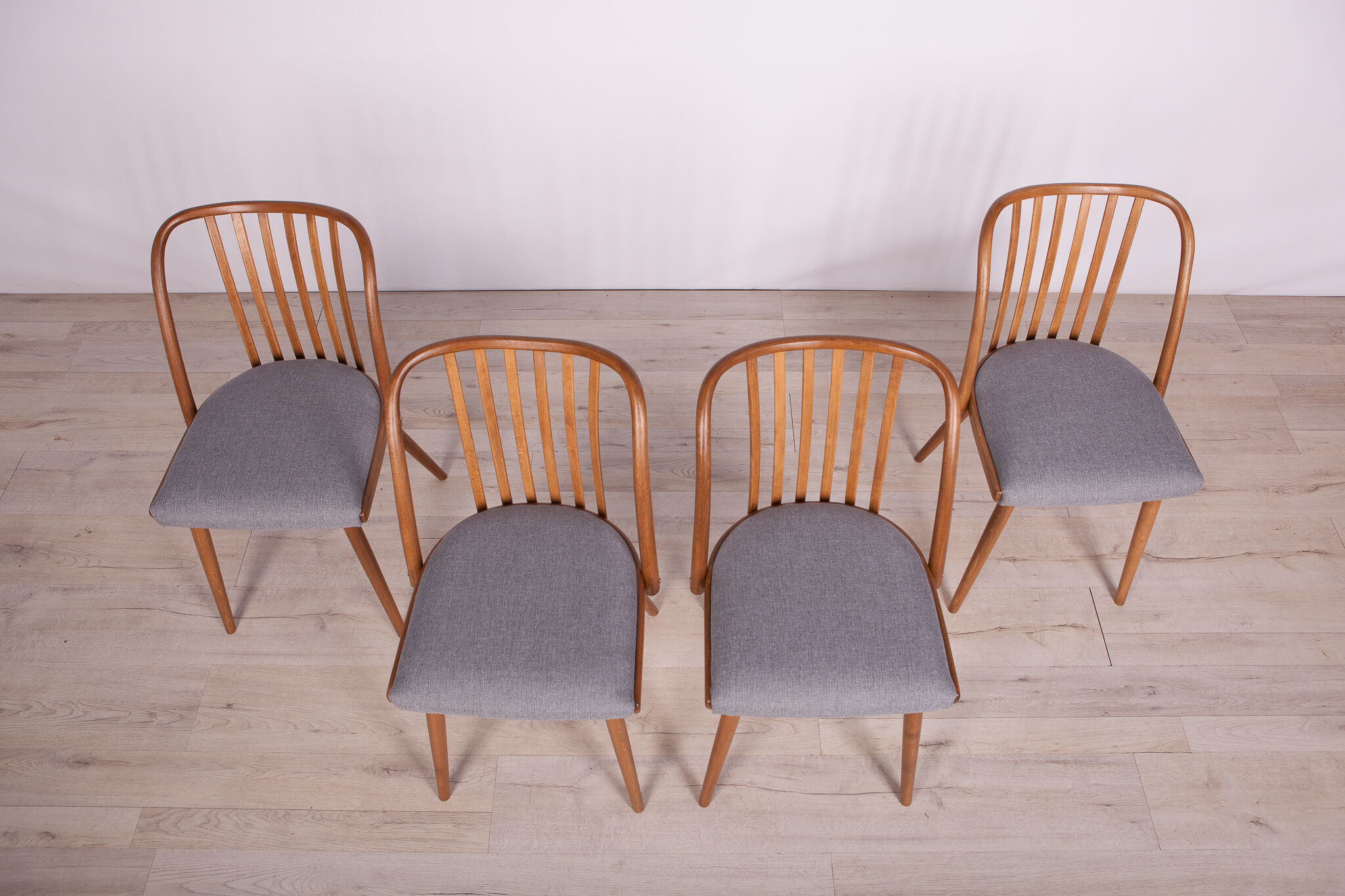 Set of 4 dining chairs by Antonin Suman for Ton, 1960s
