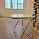 Table Platone et chaise Plia blanches – Anonima Castelli