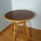 Round coffee table in wicker and bamboo
