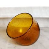 Bol ou verre penché ambré signé Biot