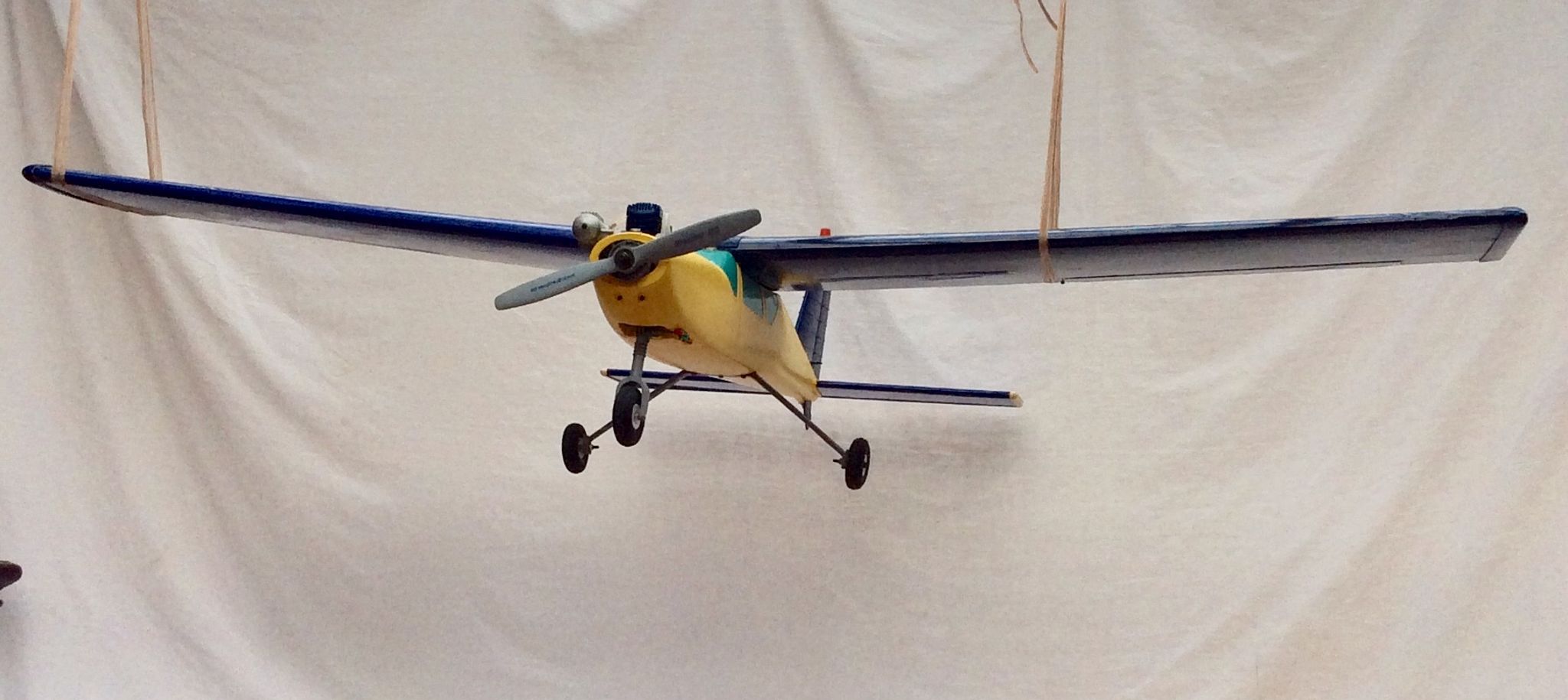Model airplane circa 1980 years with gasoline engine in plastic dimension H-25cm- L-105- Pr-170