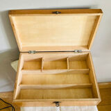 Box with compartments from the 19th century, dovetail mountings, clasp present