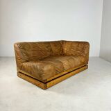 Mid-century cognac leather lounge sofa in oak