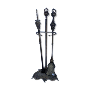 Nécessaire de cheminée