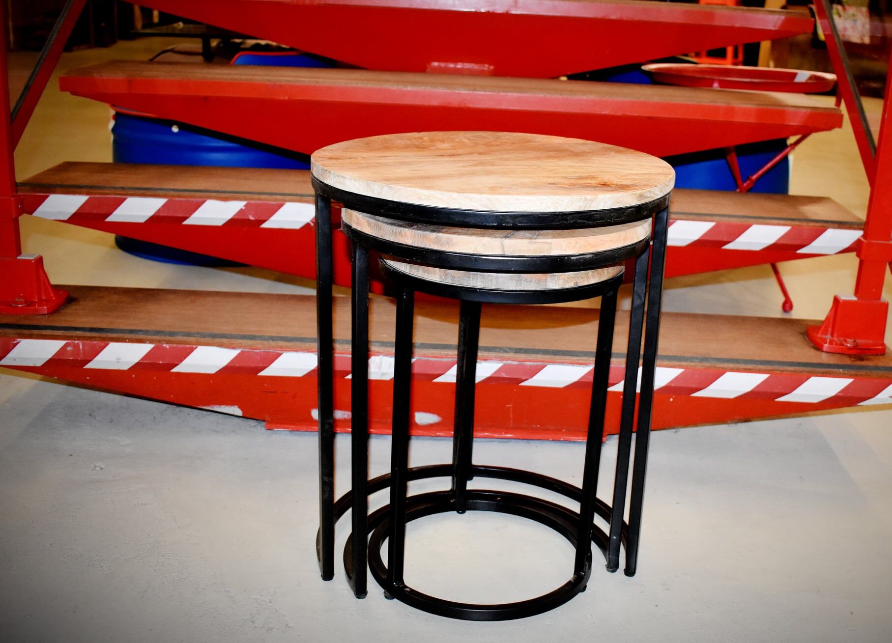 Set de 3 tables gigognes en bois de manguier