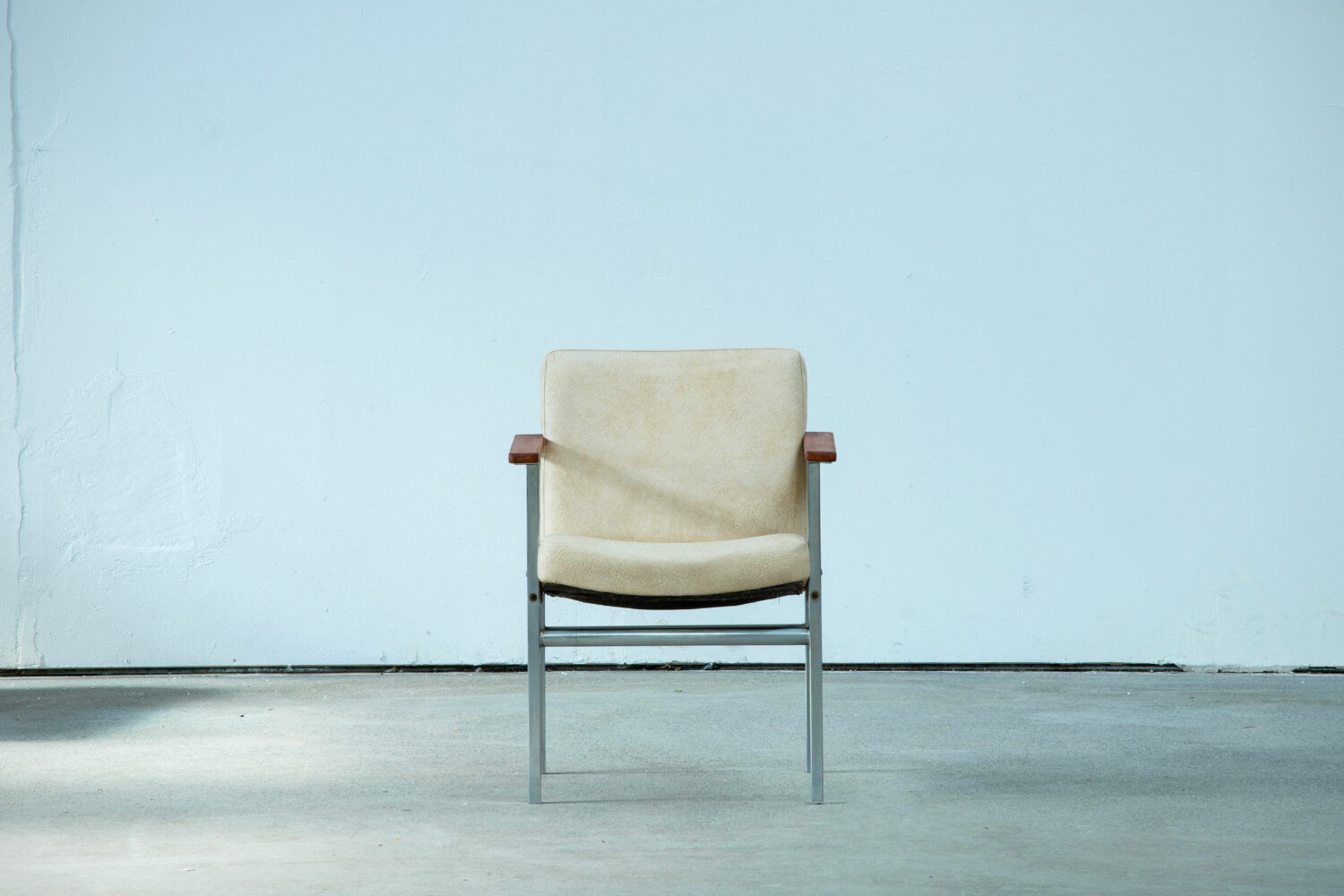 Vintage Scandinavian armchair 1960