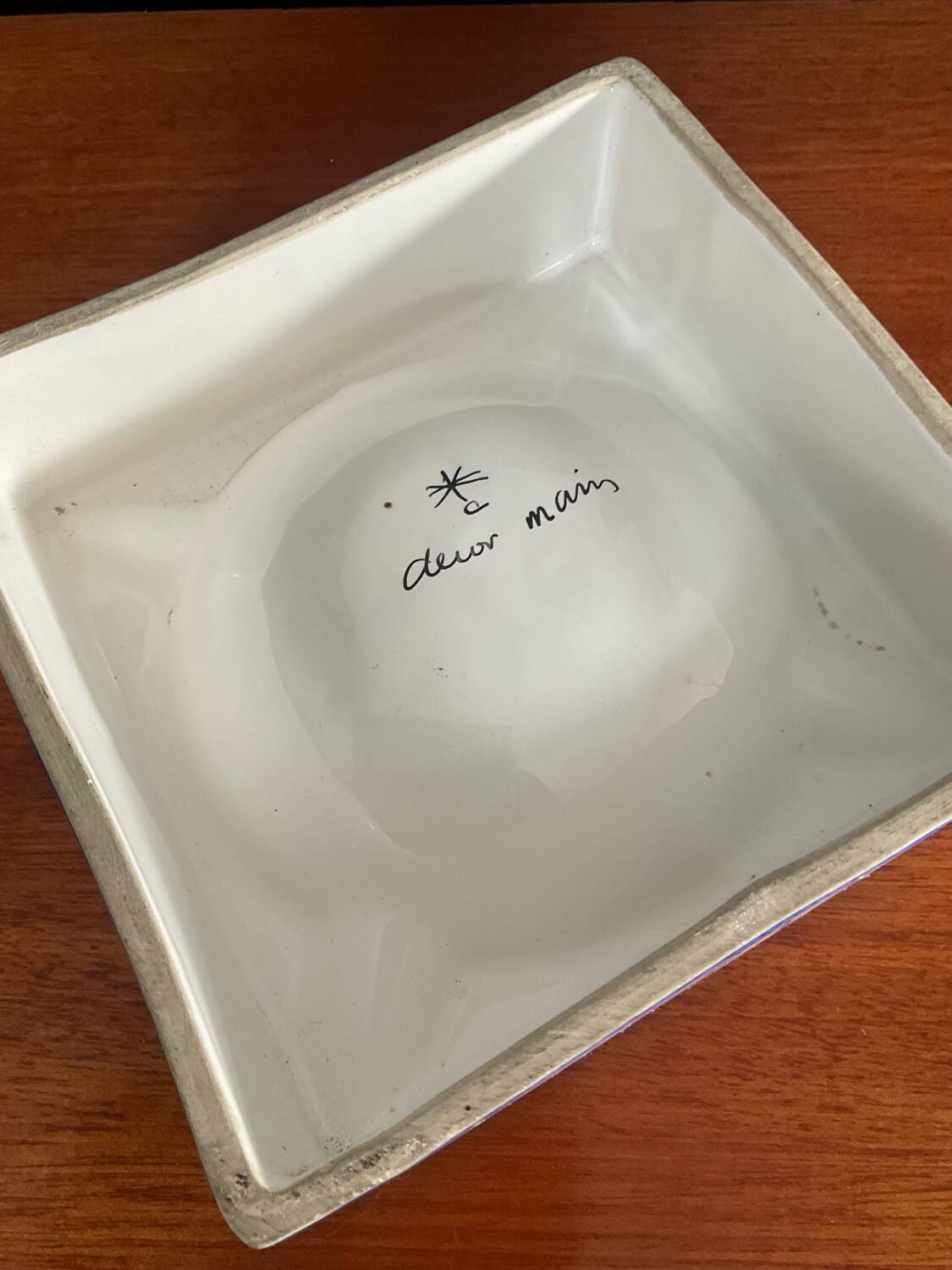 Vintage ceramic ashtray or catchall.