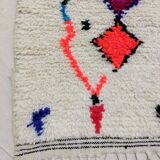 Tapis berbère marocain coloré 240 x 135cm